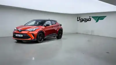 تصویر مدل تویوتا C-HR هیبرید