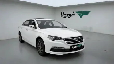 تصویر مدل لیفان 820